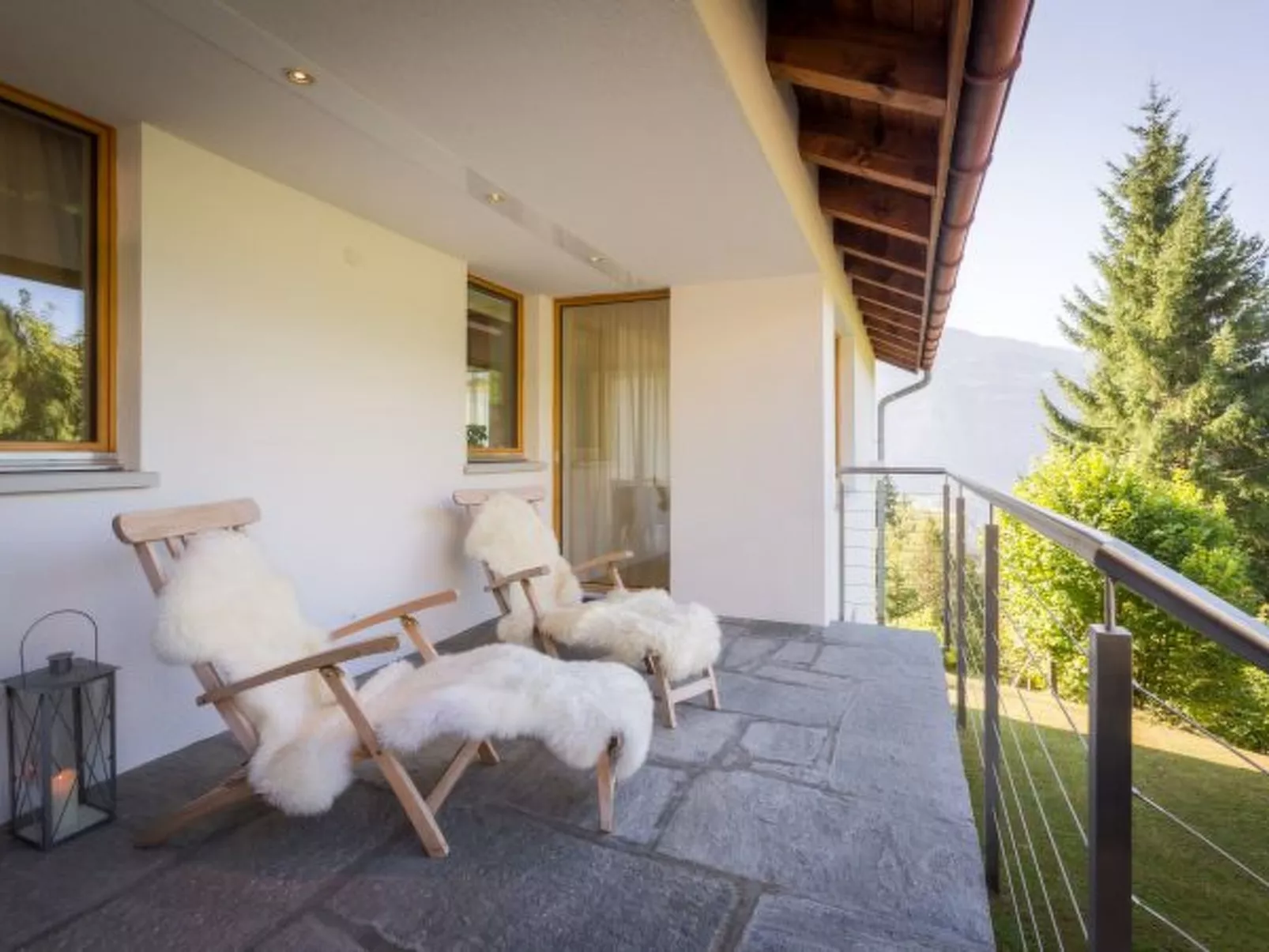 Panorama Salums - Buiten