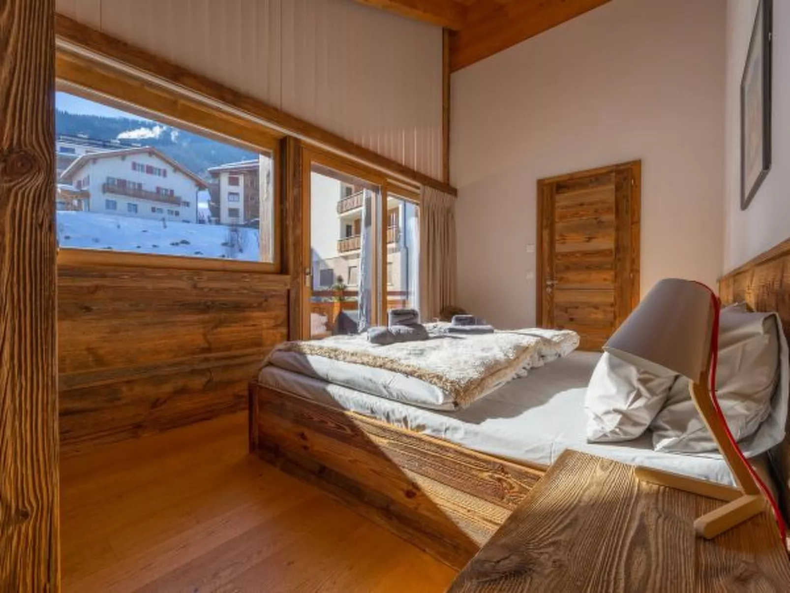 Grimpeur luxury duplex, Spa Access Front Telecabin - Binnen