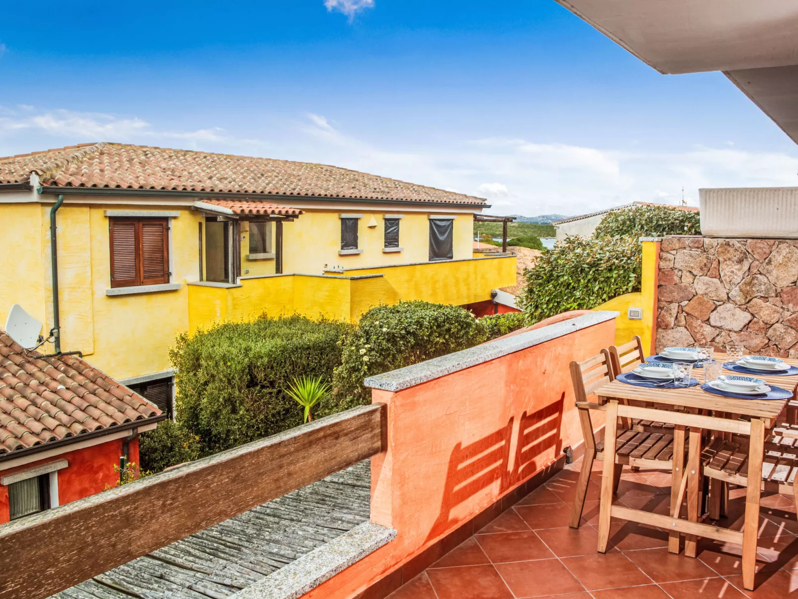 Luminoso trilocale eolo - Buiten