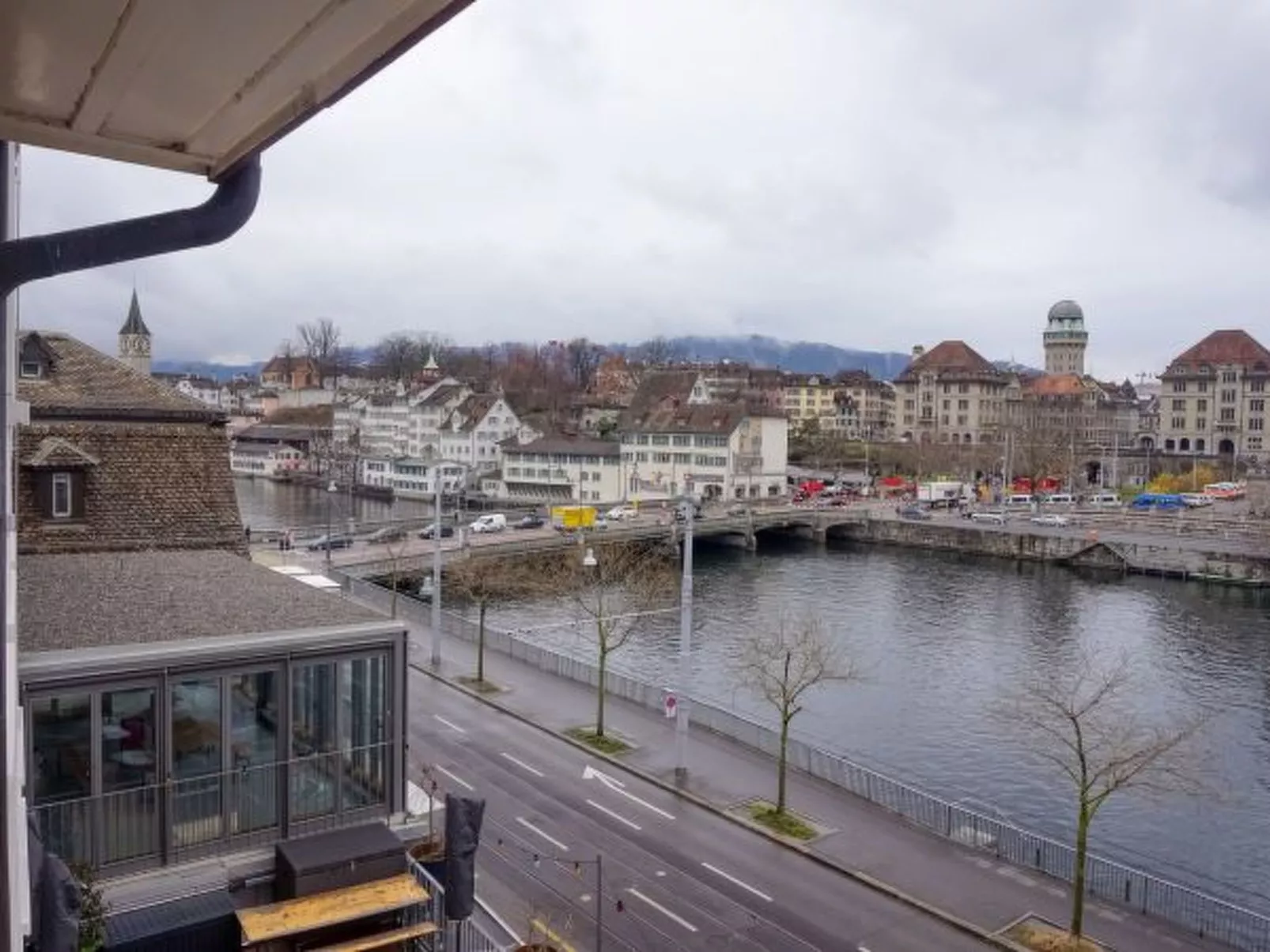 ZH Limmat 4 - HITrental Apartment - Buiten