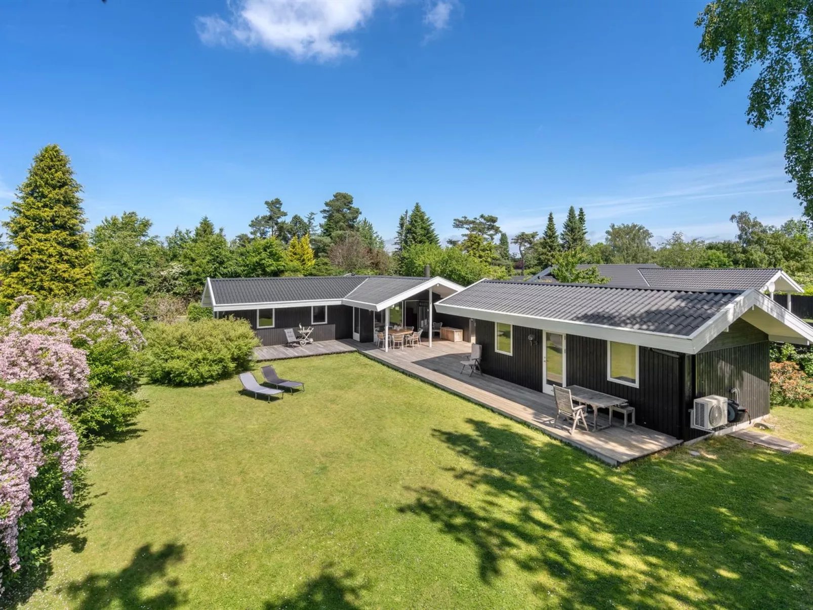 "Ingelis" - 1.2km from the sea - Buiten