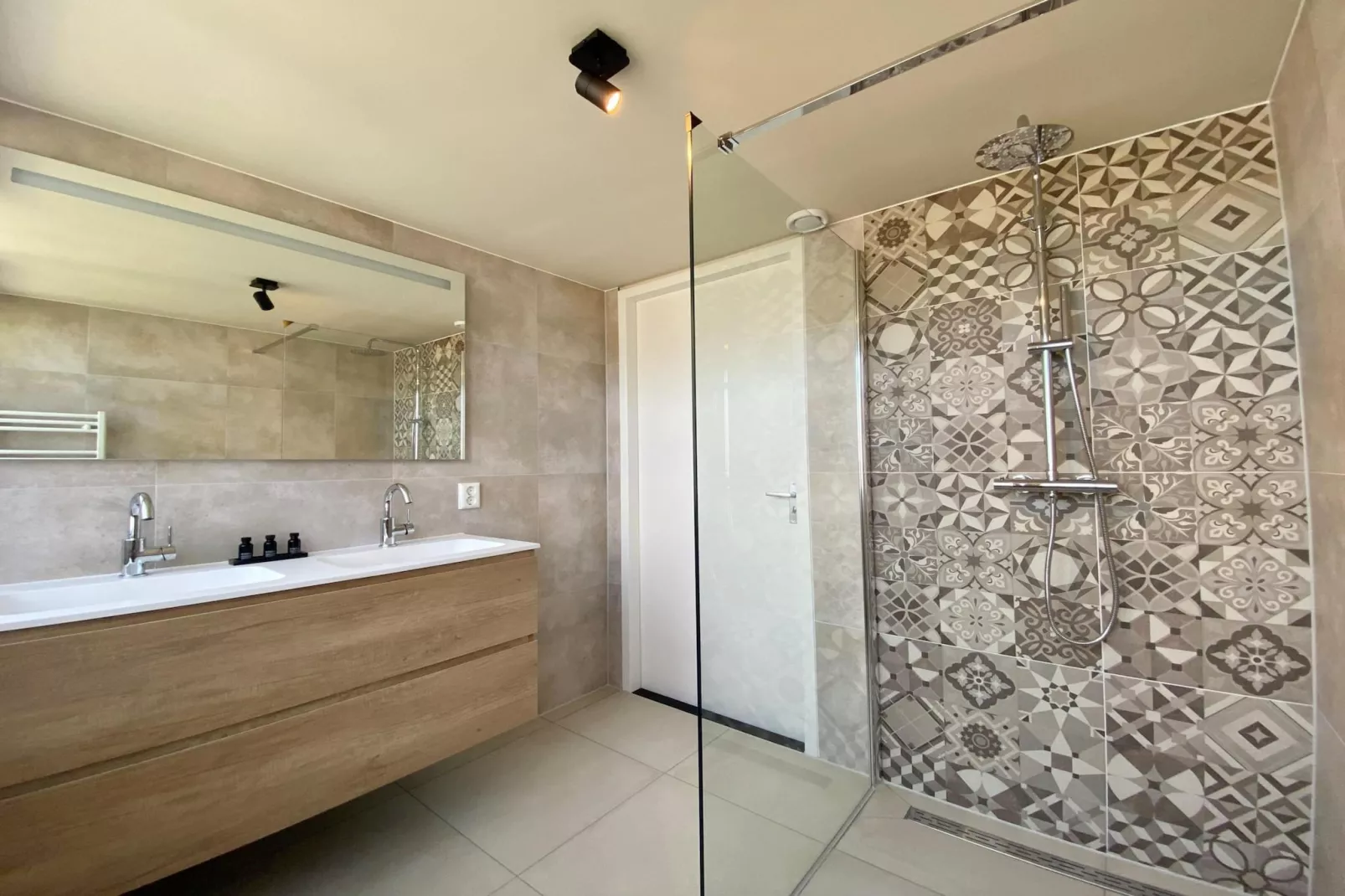 Relaxen aan de kust - 52 - Badkamer