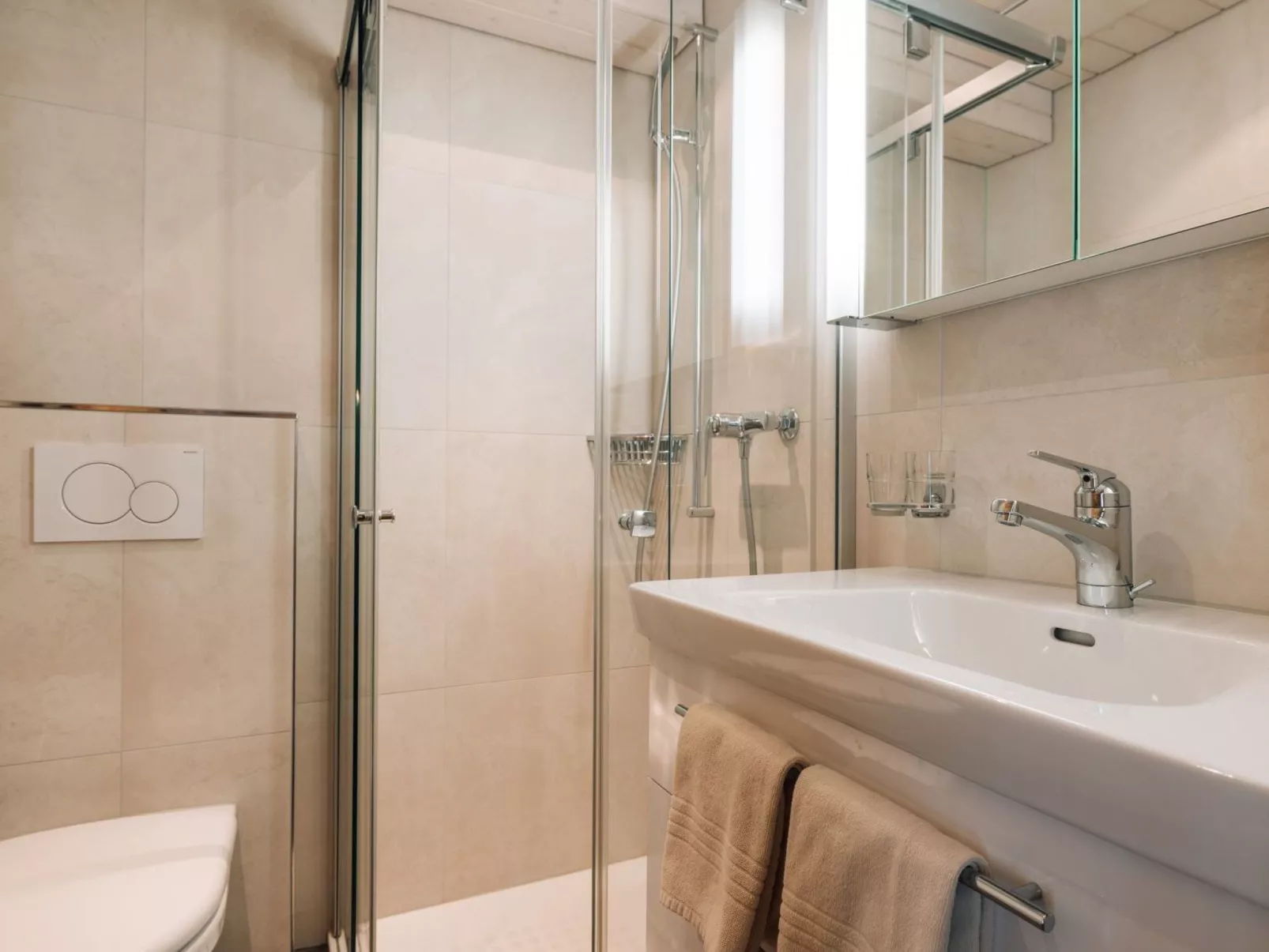 Hohturnen 2,5-Zimmer Wohnung - Binnen