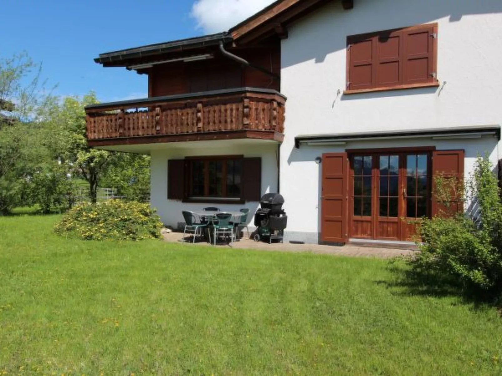 Arnika Family Accommodation in Lantsch-Lenz – For 5 People - Buiten