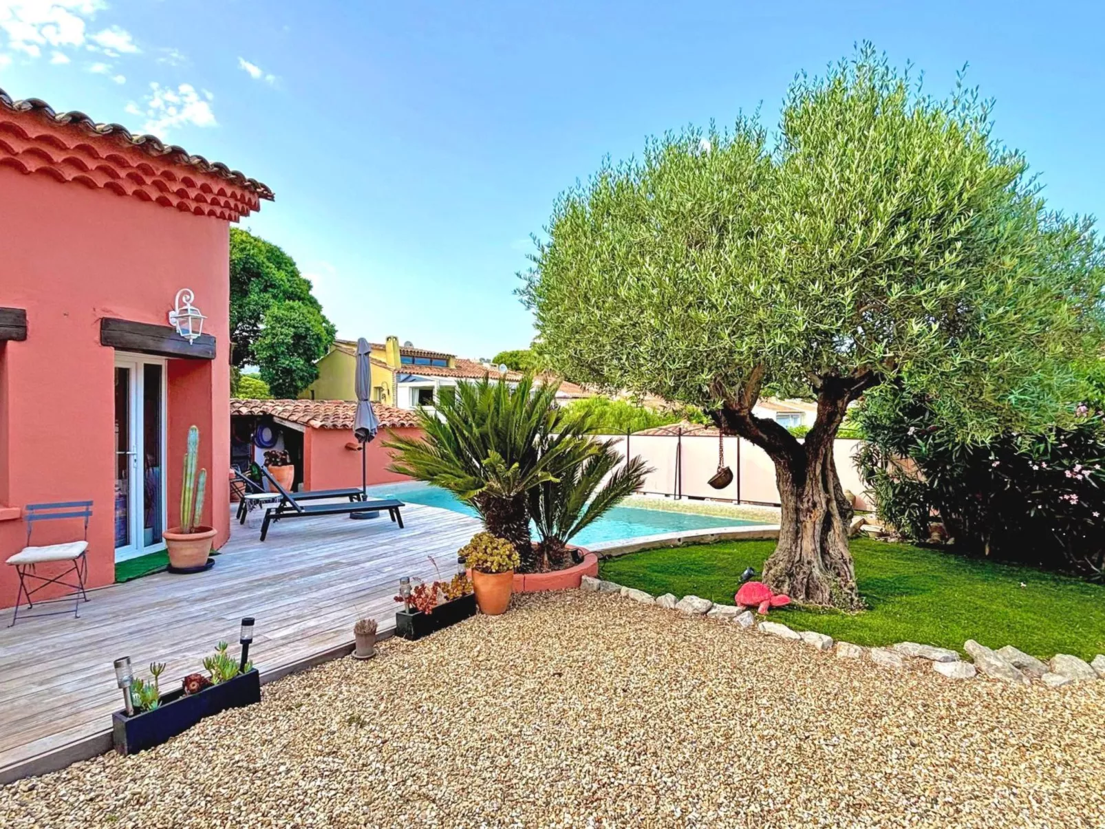 Haus 5 pers - Swimmingpool- Klimaanlage- WiFi - Buiten