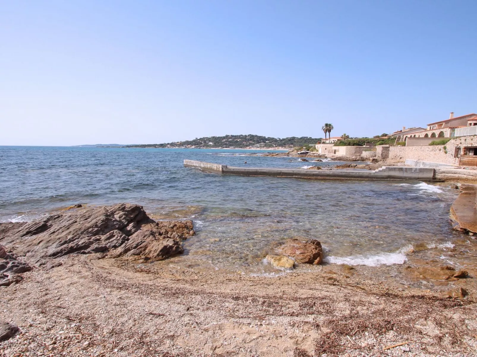 Le Bateau - 4 Personen - Füße im Wasser - Strand - Buiten
