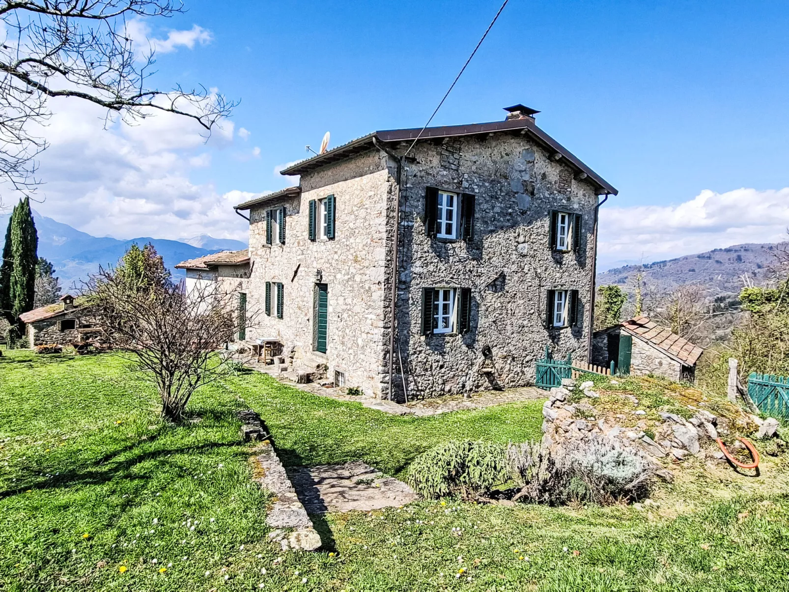 Il Colle di Tiglio - Buiten