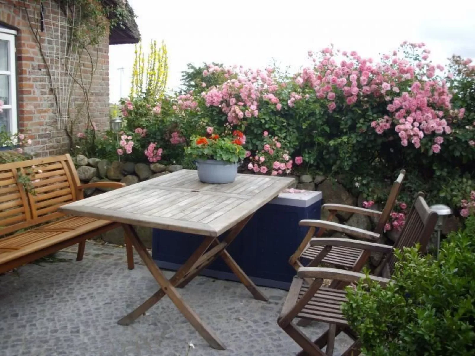 Wohnung in einem reetgedeckten Friesenhaus aus dem Jahr 1860 - Binnen