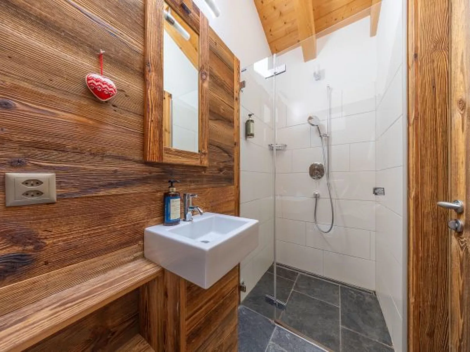 Montagnard 12 - Spa Access - Binnen