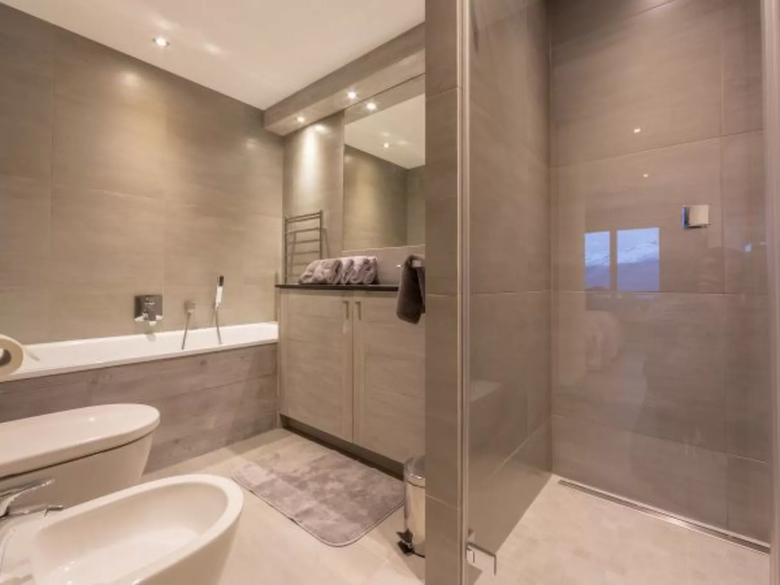 La Forêt 2 - Spa access - Binnen