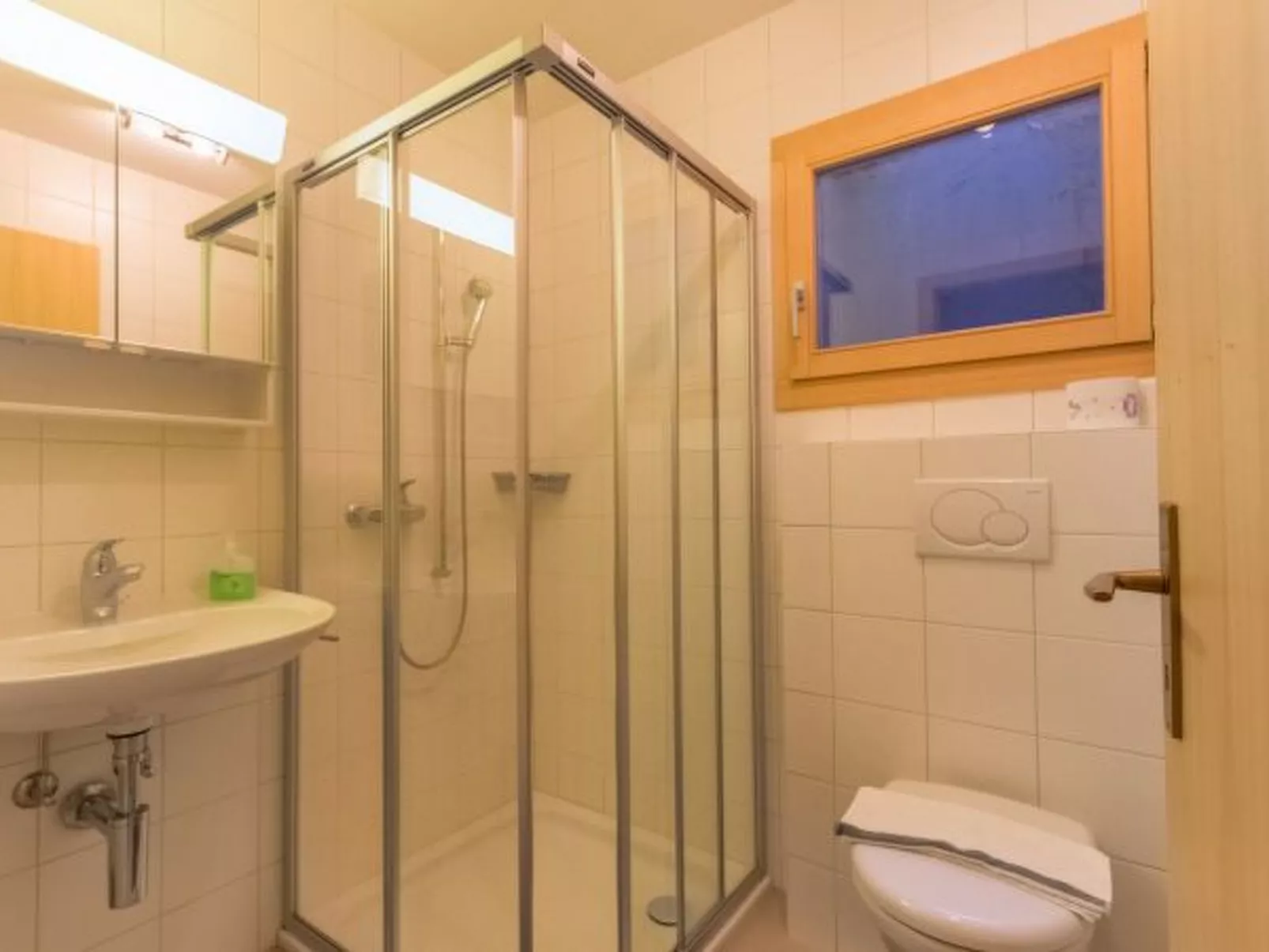 Chalet Nid Blanc wood burning hottub - Binnen