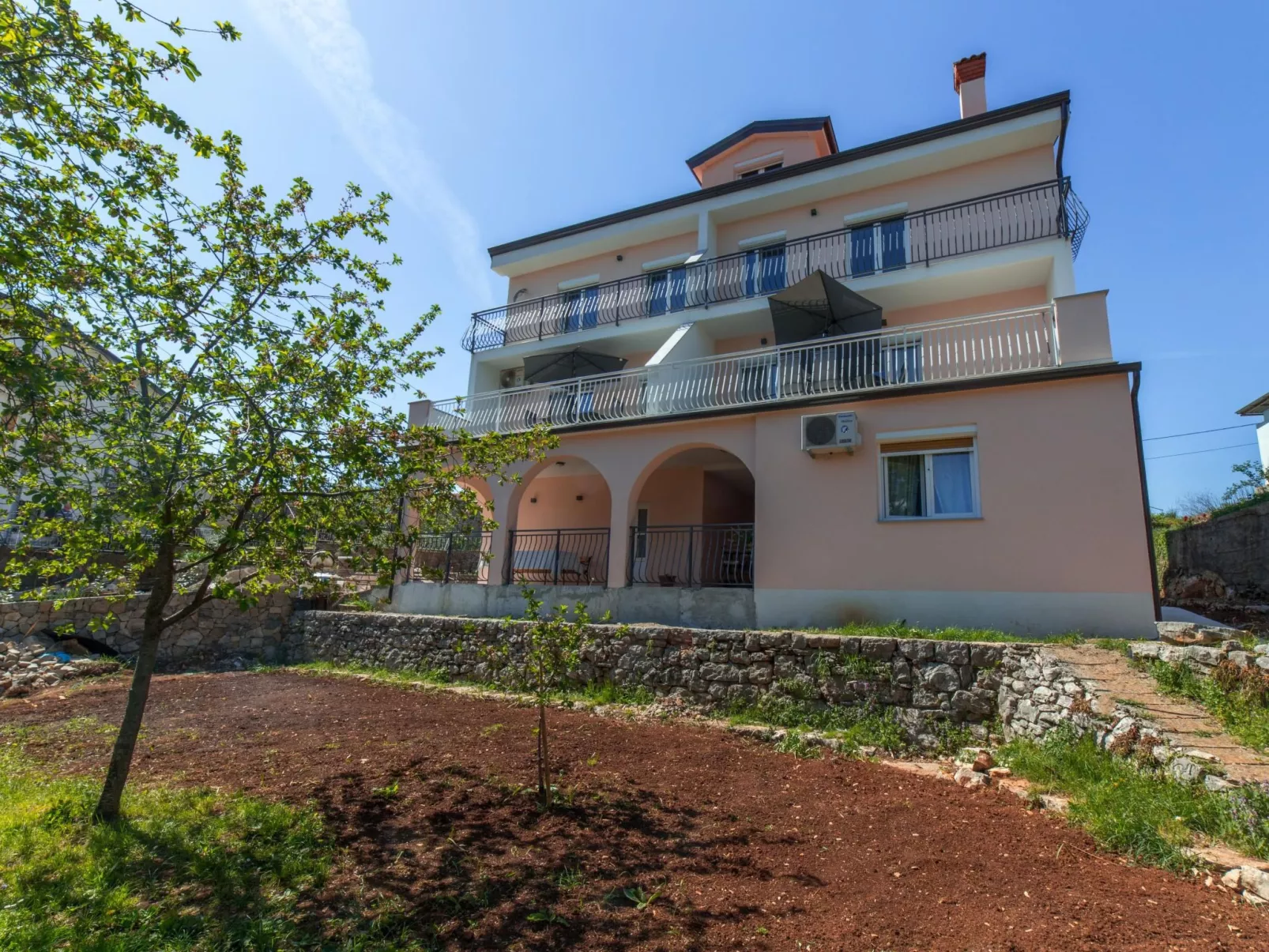 Apartment Raspolic no.1 - Image-tags.info