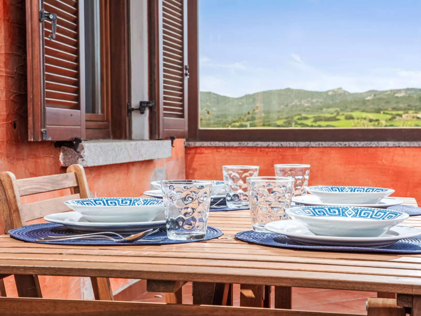 Luminoso trilocale eolo - Buiten