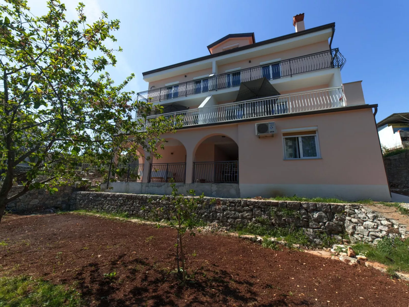 Apartment Raspolic no.1 - Image-tags.info