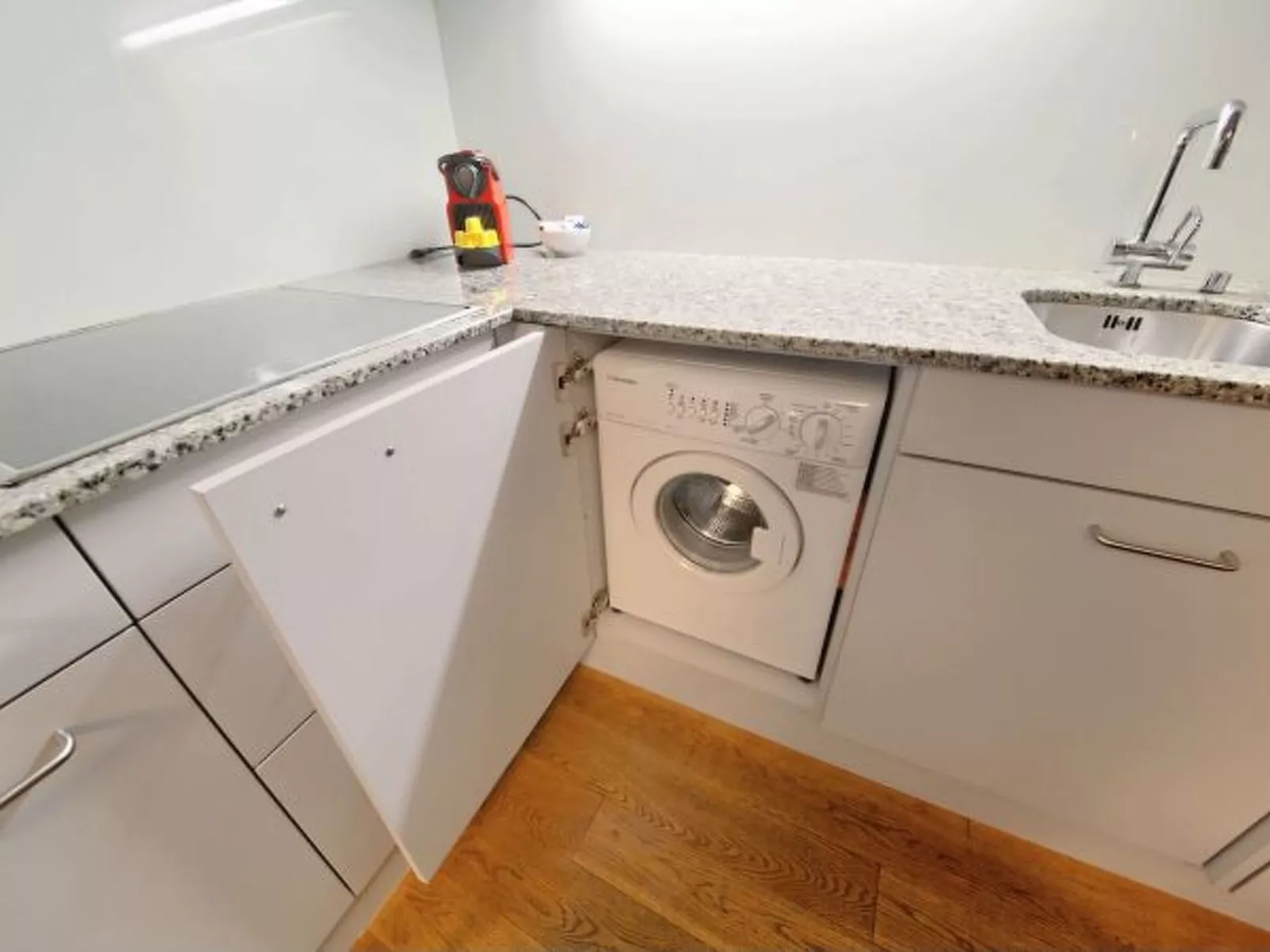 ZH Maisonette 4 - HITrental Schmidgasse Apartment - Binnen