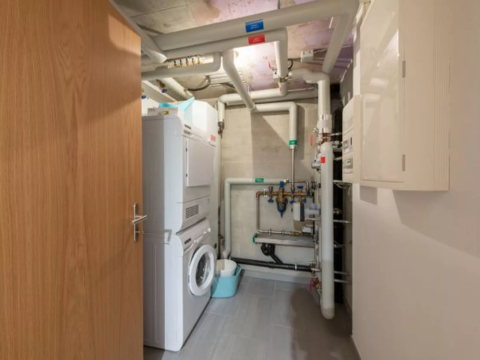 Racers Retreat 10 - Binnen