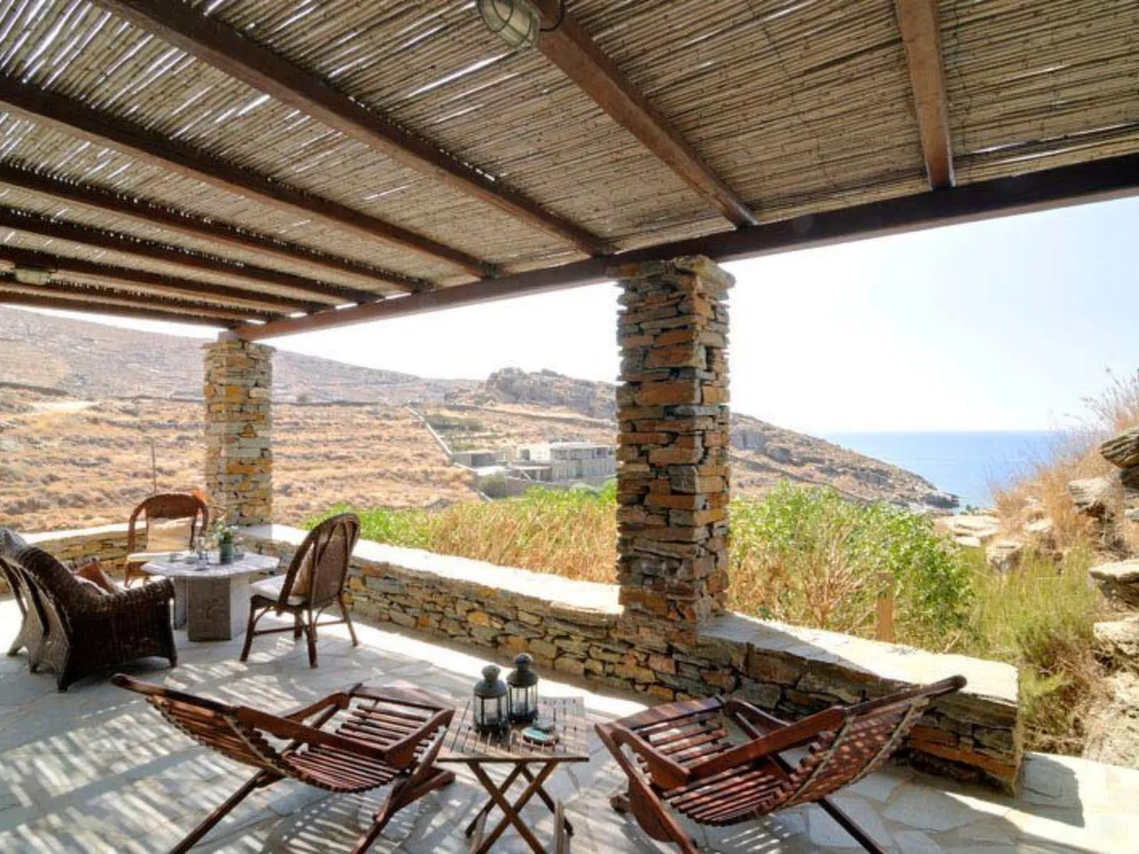 Haus in Kea mit Parkplatz im Freien und Blick auf den Sonnenuntergang - Image-tags.info