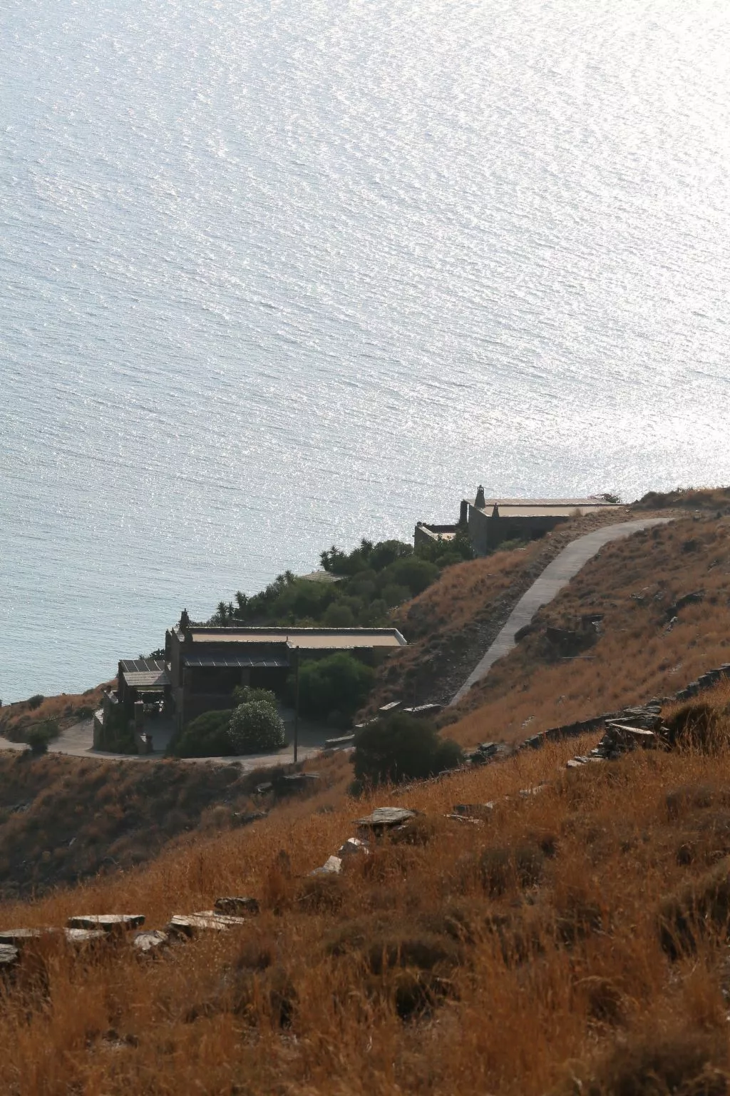 Haus in Kea mit Parkplatz im Freien und Blick auf den Sonnenuntergang - Image-tags.info