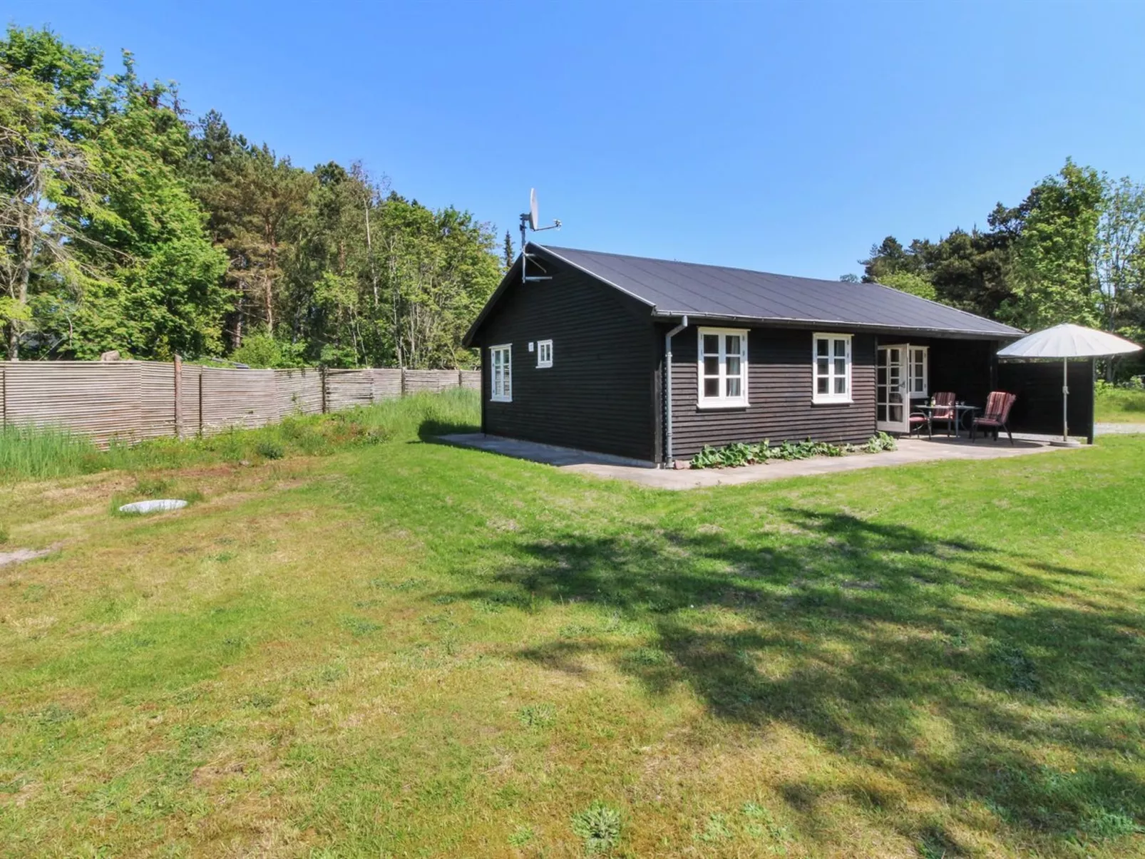 "Ingalise" - 500m from the sea