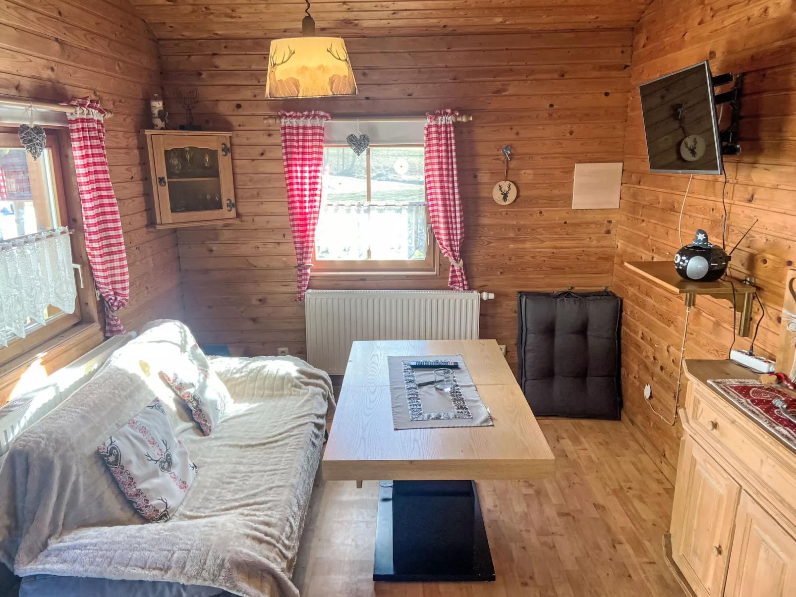 In Röhrnbach mit Grill und Terrasse - Binnen