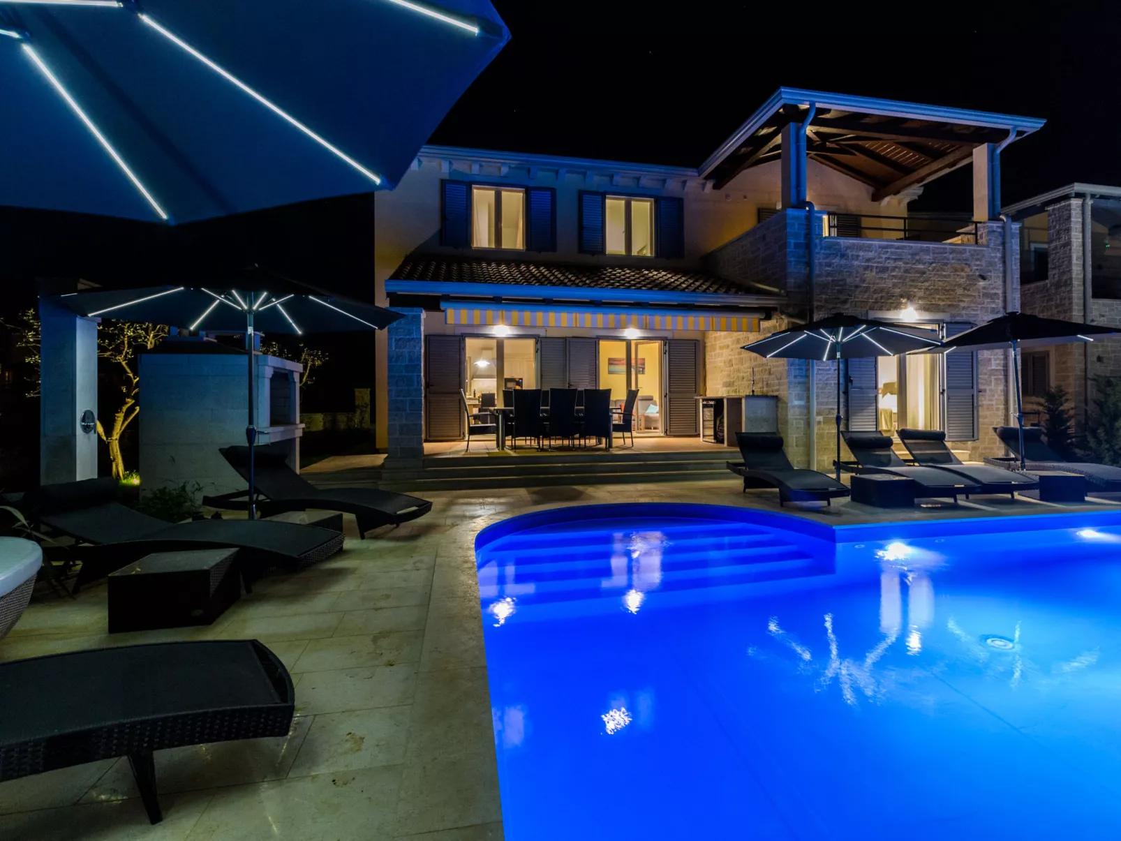 Villa LAURA AN - Buiten