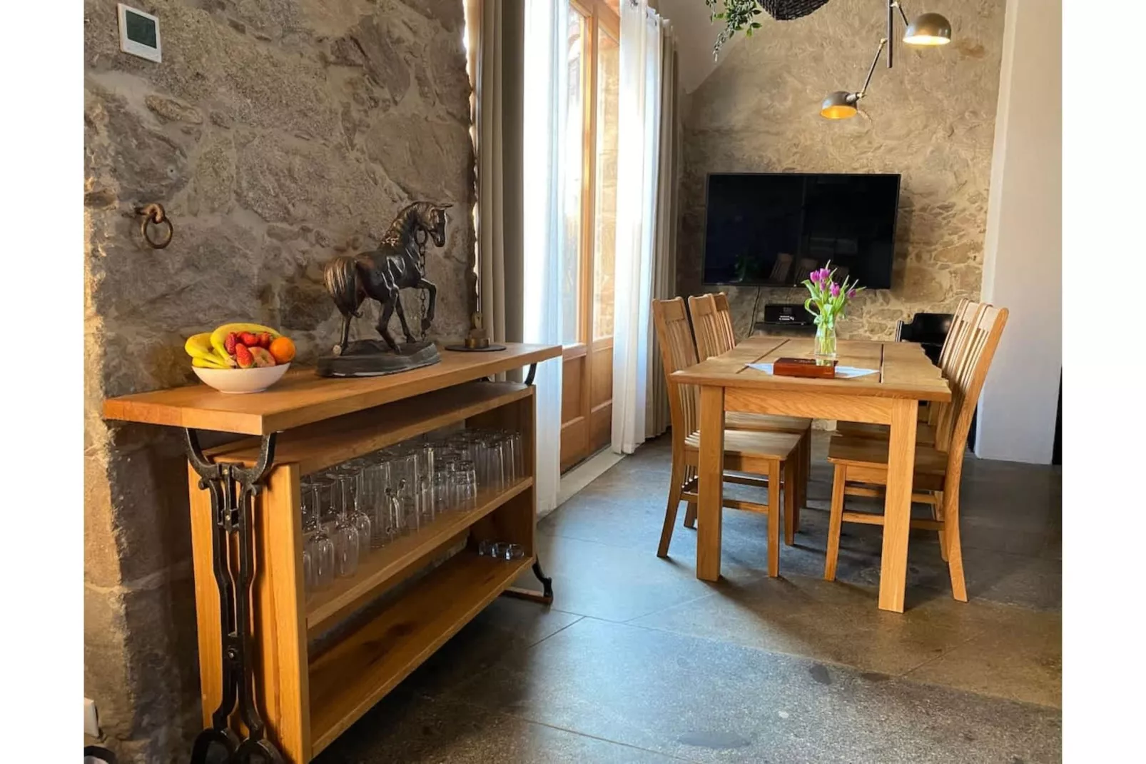 211 1P 40€(6) Schulz - Eetkamer