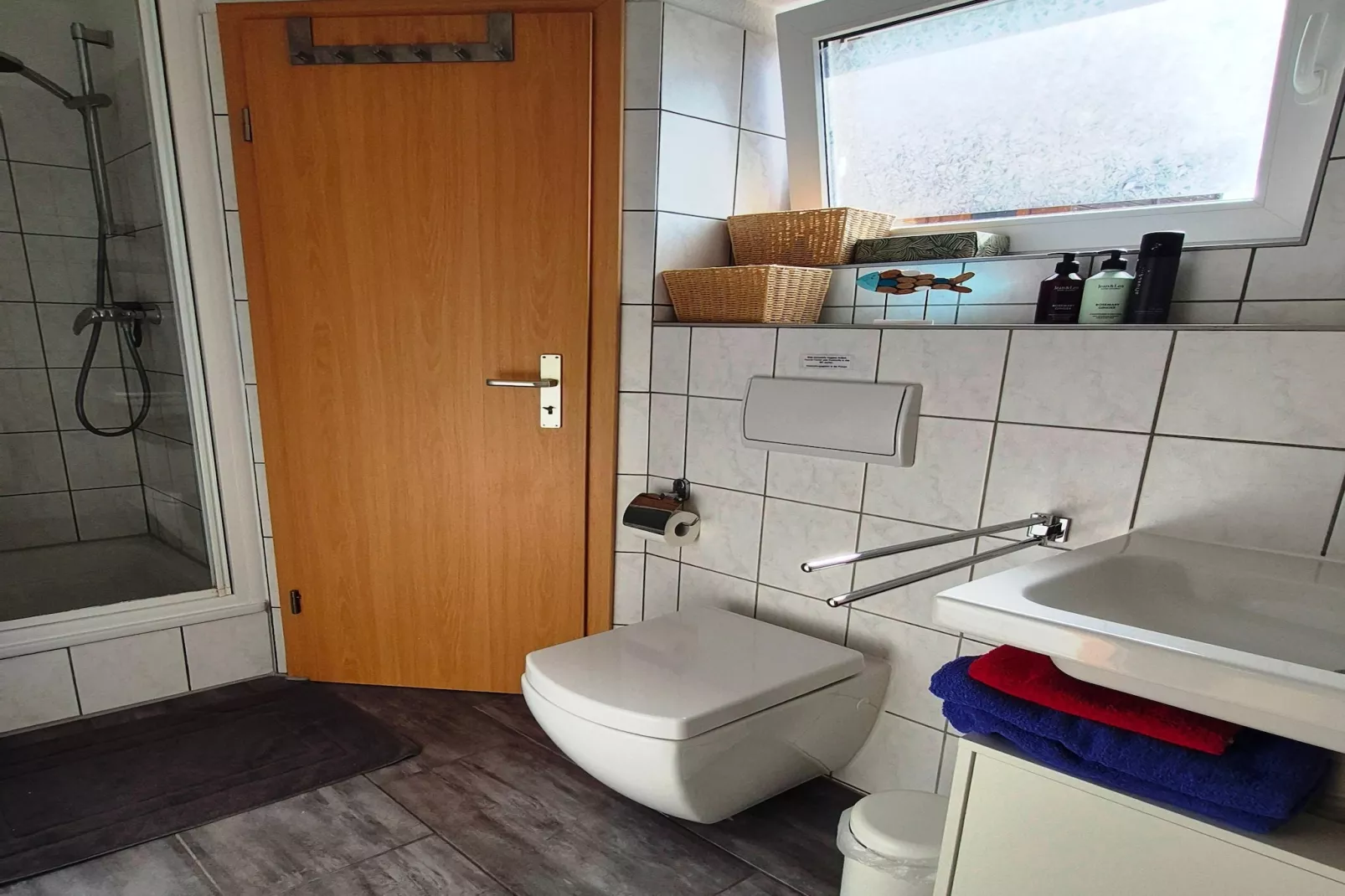 Floating House 2 - Classic / 4 Personen - Badkamer