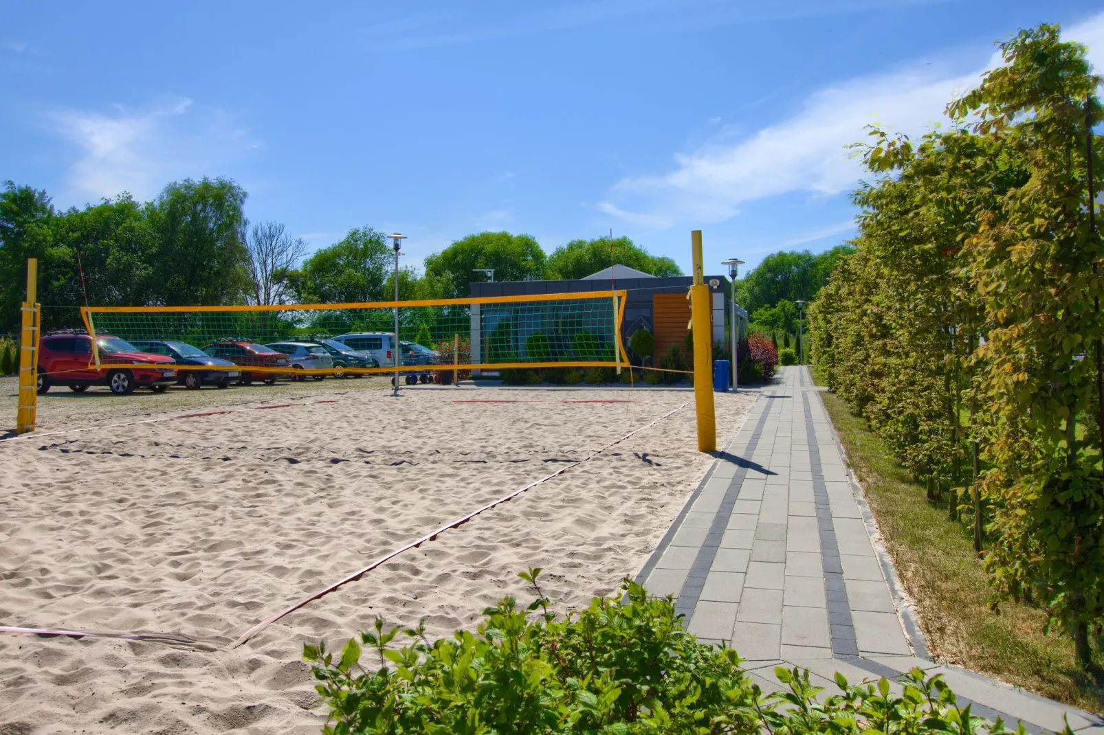 Domy z basenem Rogowo dla 8 osób-Buitenkant zomer