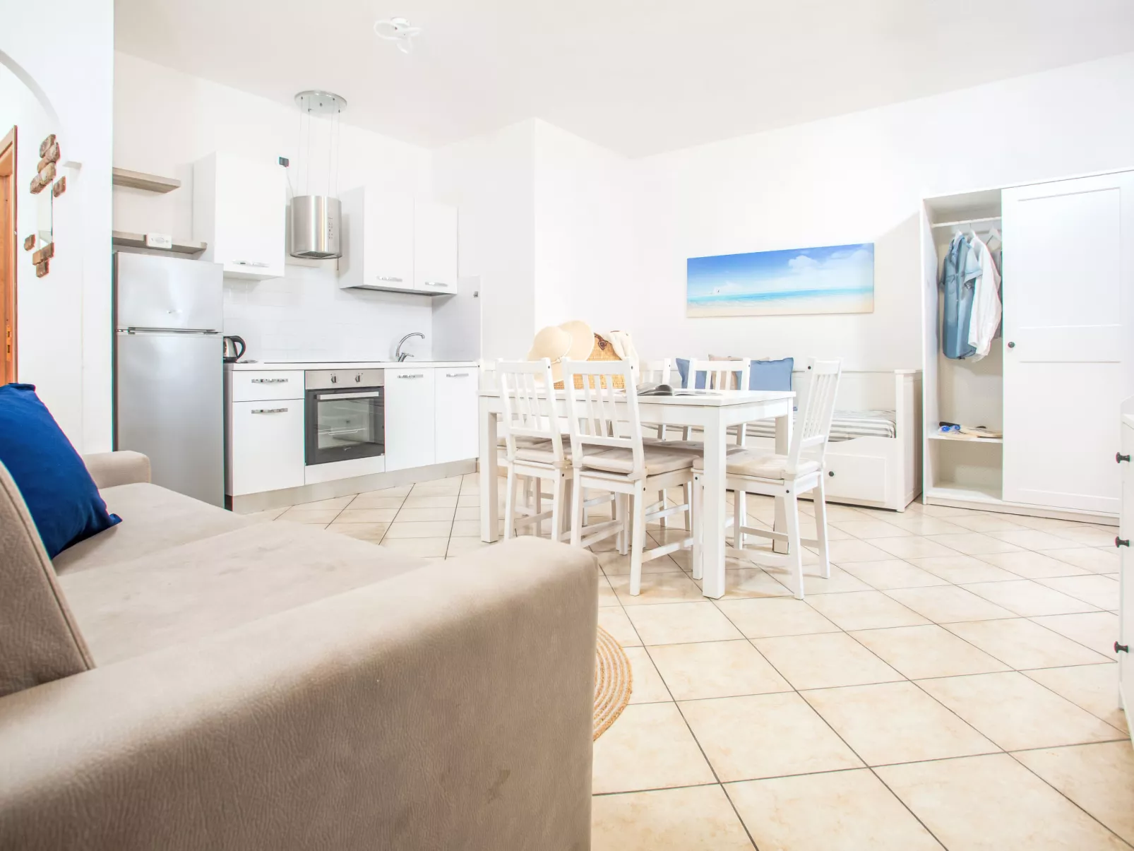 Delizioso Nausicae con piscina - Binnen