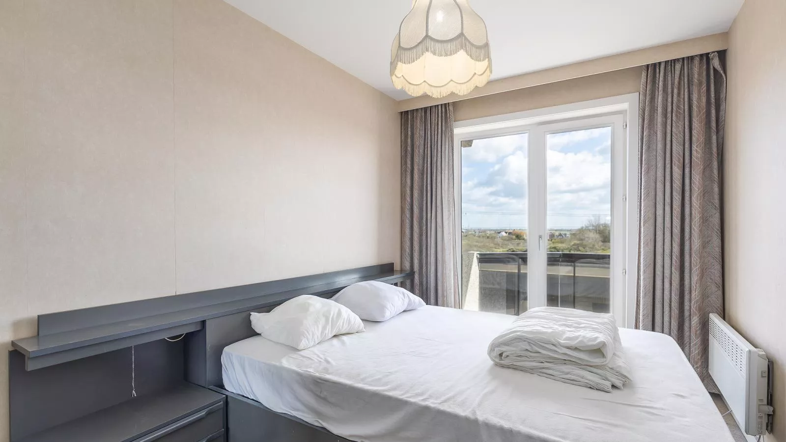 Espace II - 0102 + box 2 (Magnum)