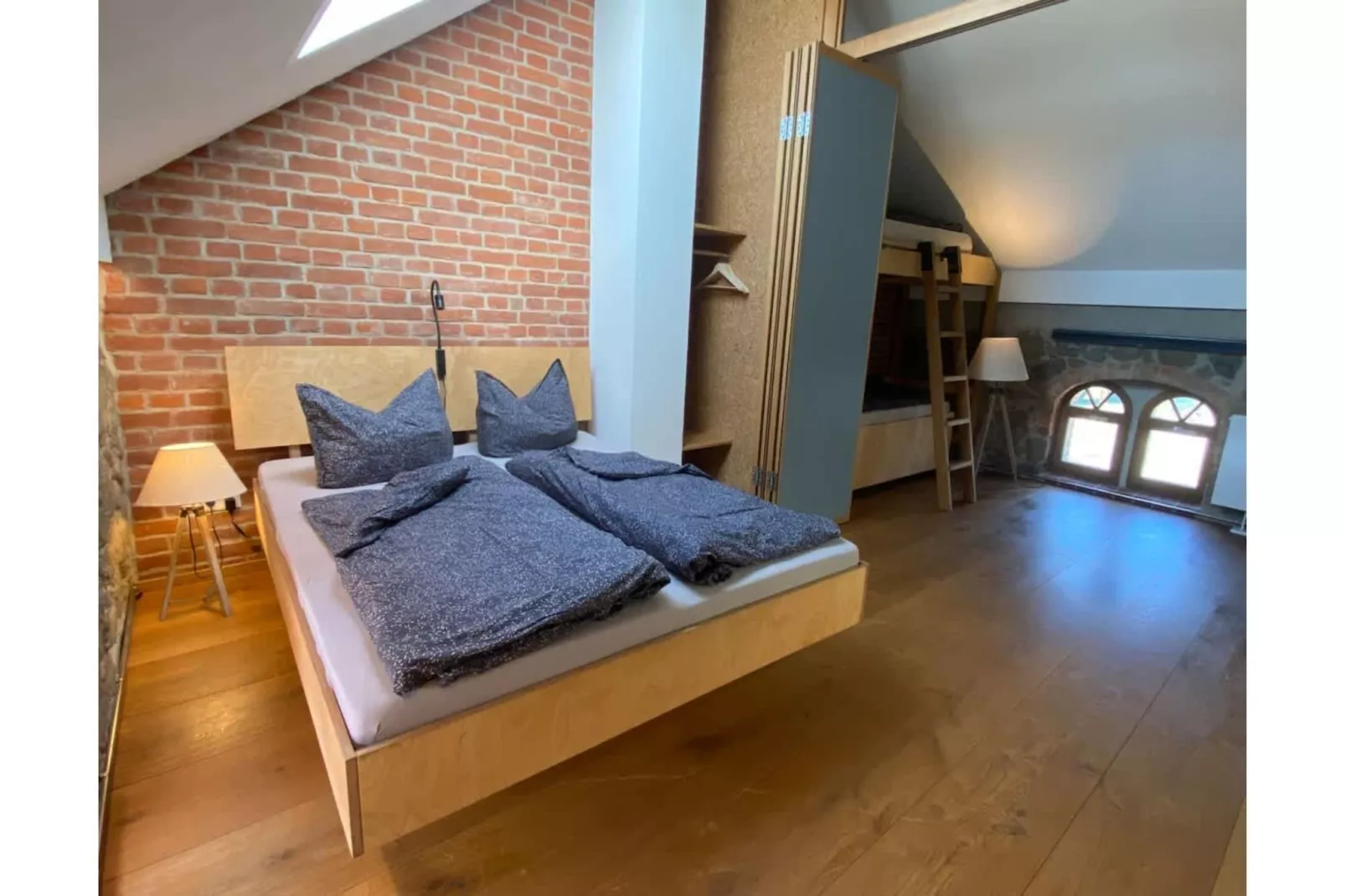 211 1P 40€(6) Schulz - Slaapkamer