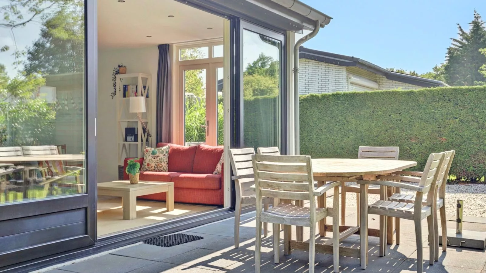 Duin Rust sijsjeslaan 3 - Tuinen zomer