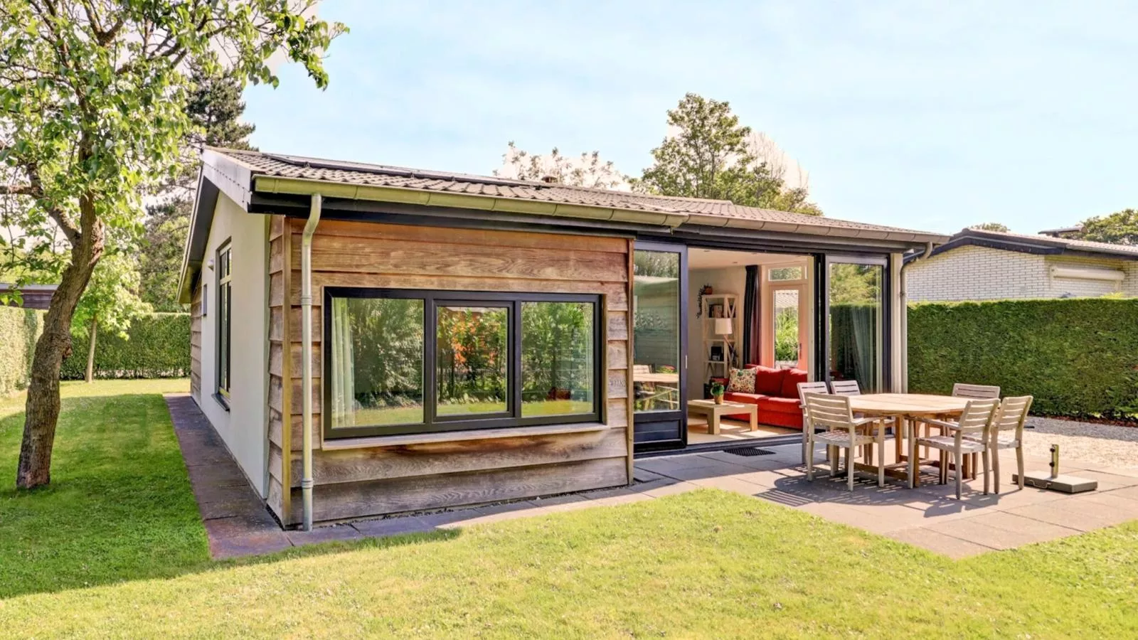 Duin Rust sijsjeslaan 3 - Buitenkant zomer