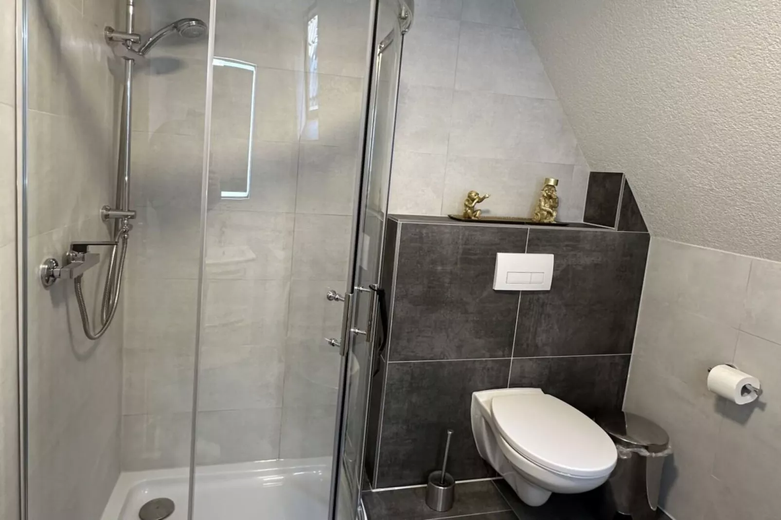 451114 - Badkamer