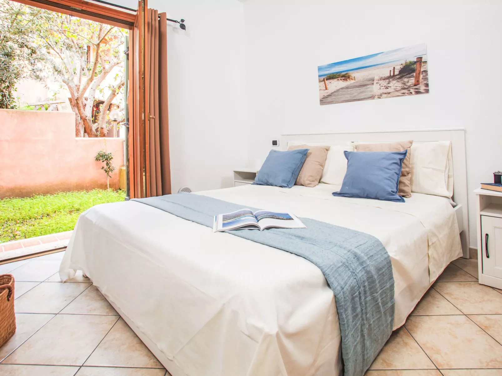 Delizioso Nausicae con piscina - Binnen