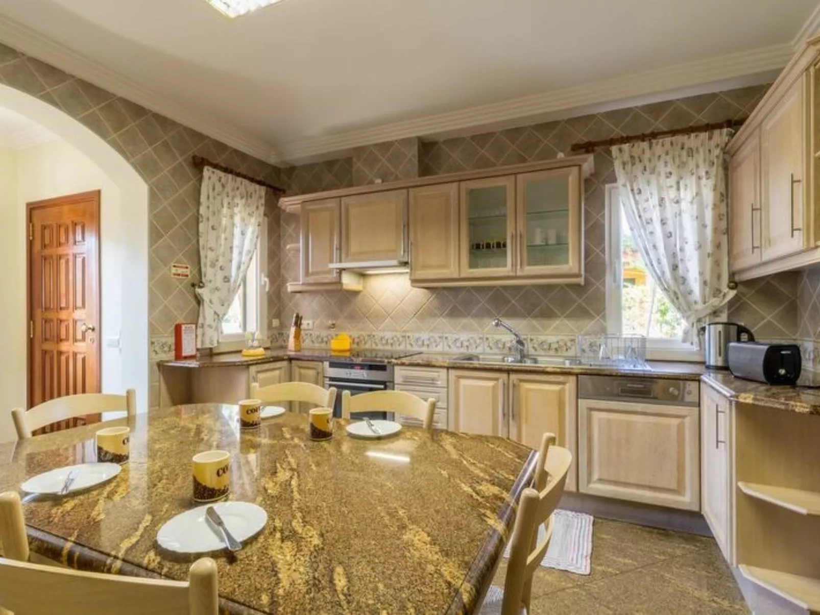 Villa V4 Alegria - Binnen