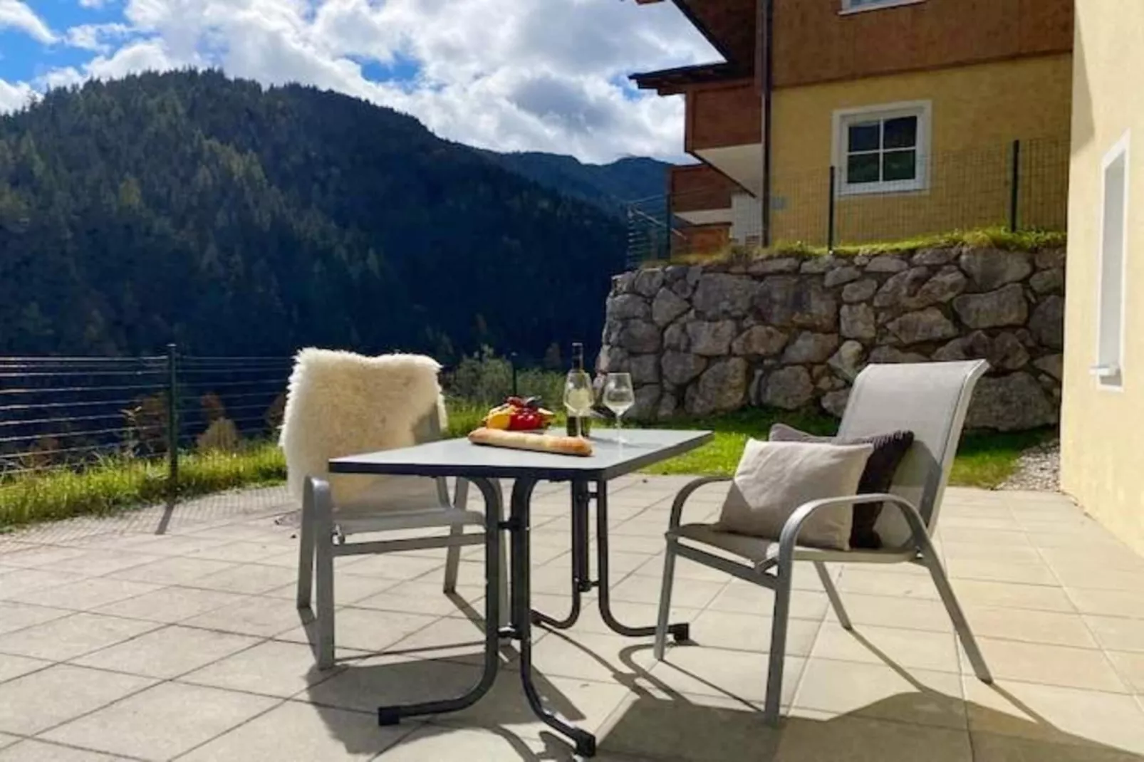 Genieten in Saalbach Top D1 - Terrasbalkon