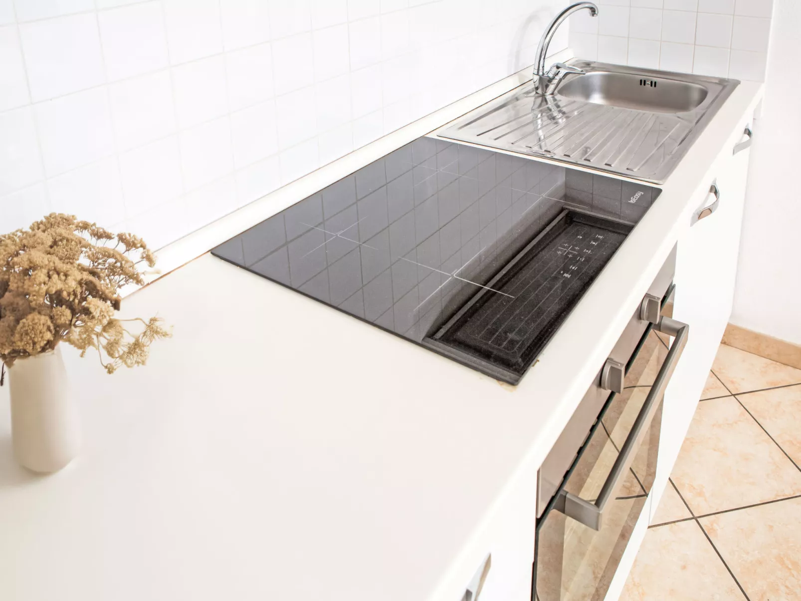 Delizioso Nausicae con piscina - Binnen