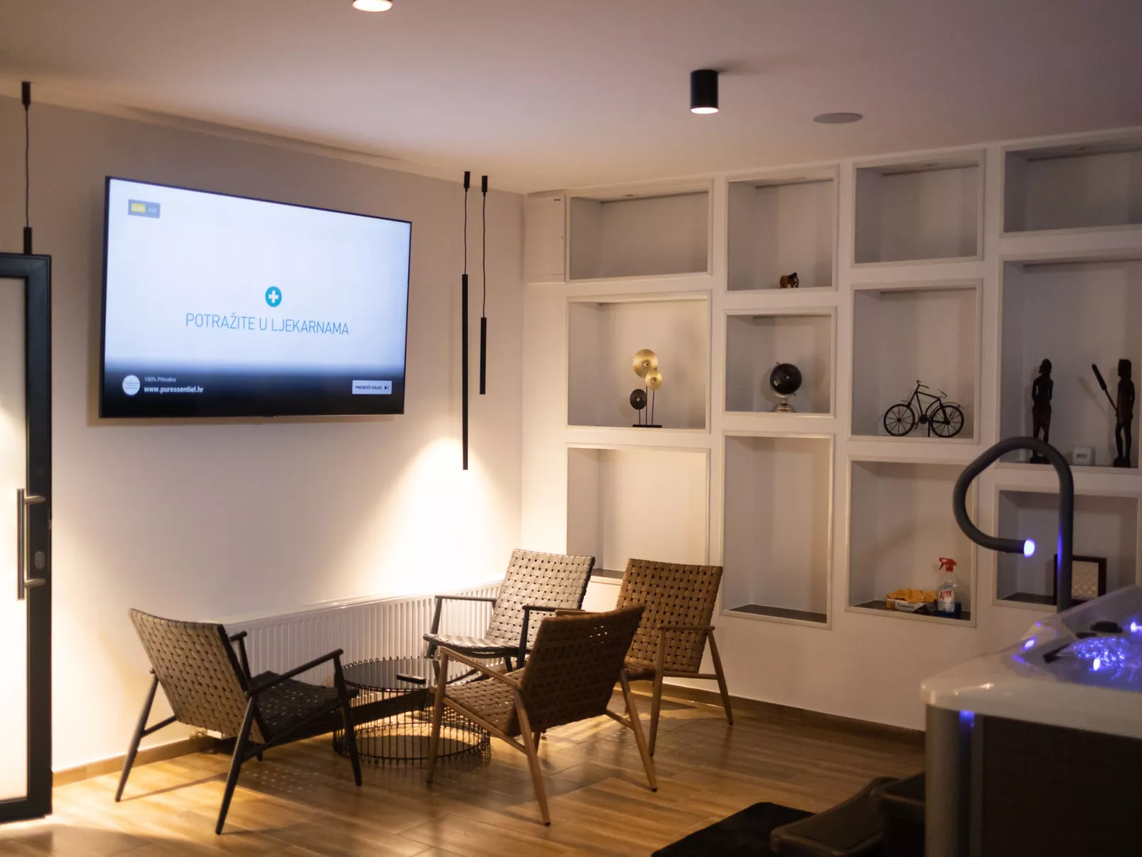 House King`s Hill - Buiten