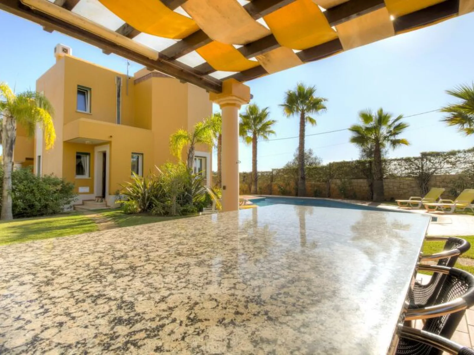 Villa V4 Alegria - Buiten