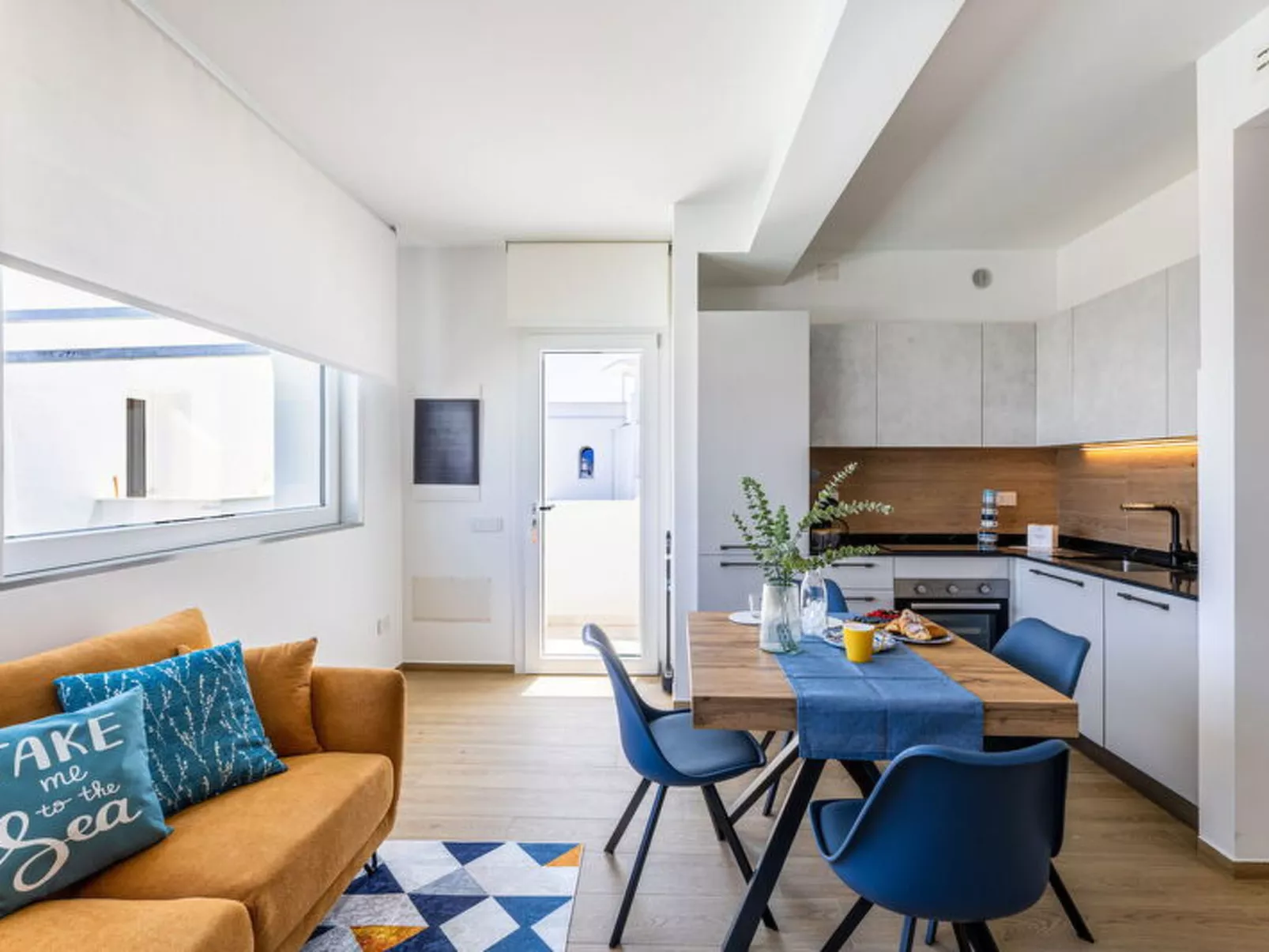 Brezza Costa Conero - Binnen