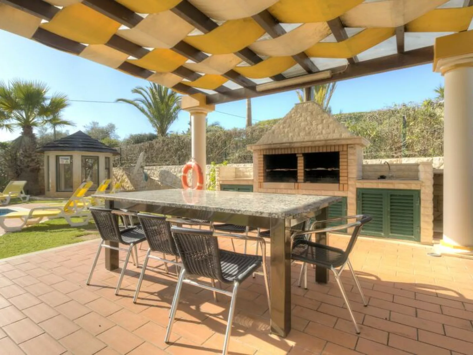 Villa V4 Alegria - Buiten