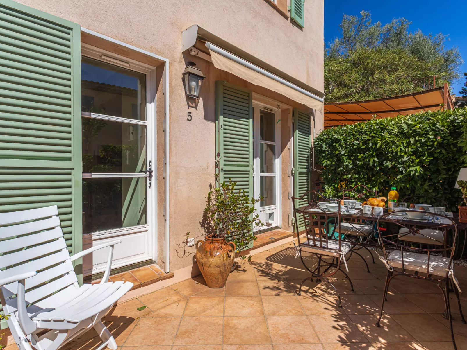 Les Migraniers 2 - Buiten