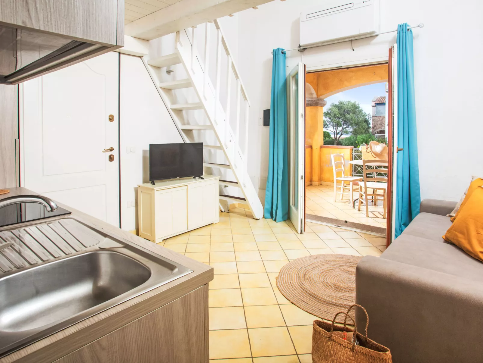 Splendido appartamento soppalcato zodiaco - Binnen