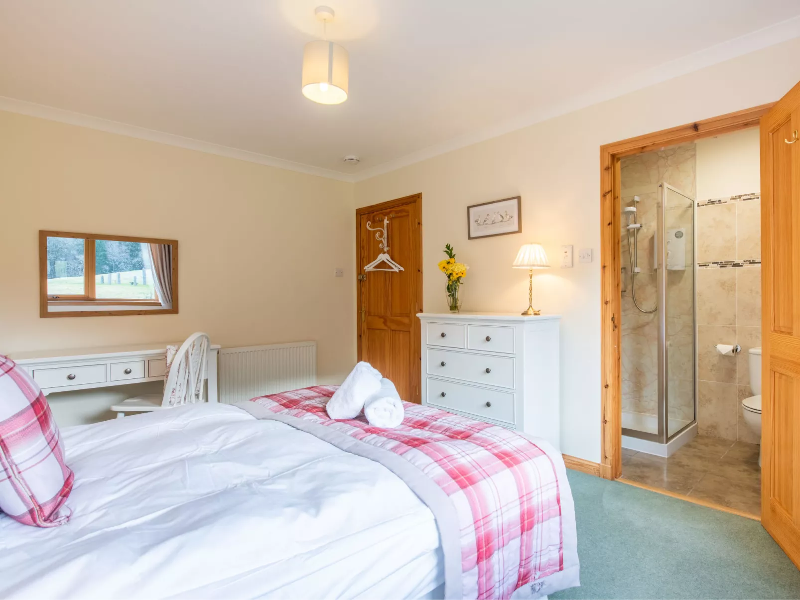 Glenmoriston Estate (2 cottages) - Binnen