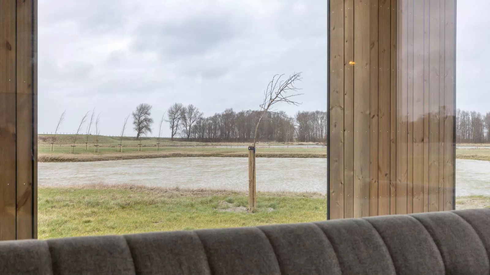 Natuurhuis Waterrand - Uitzicht zomer