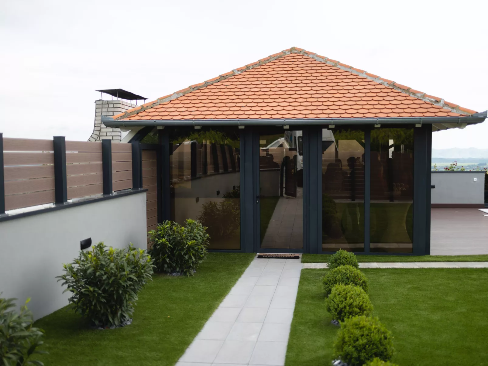 House King`s Hill - Buiten