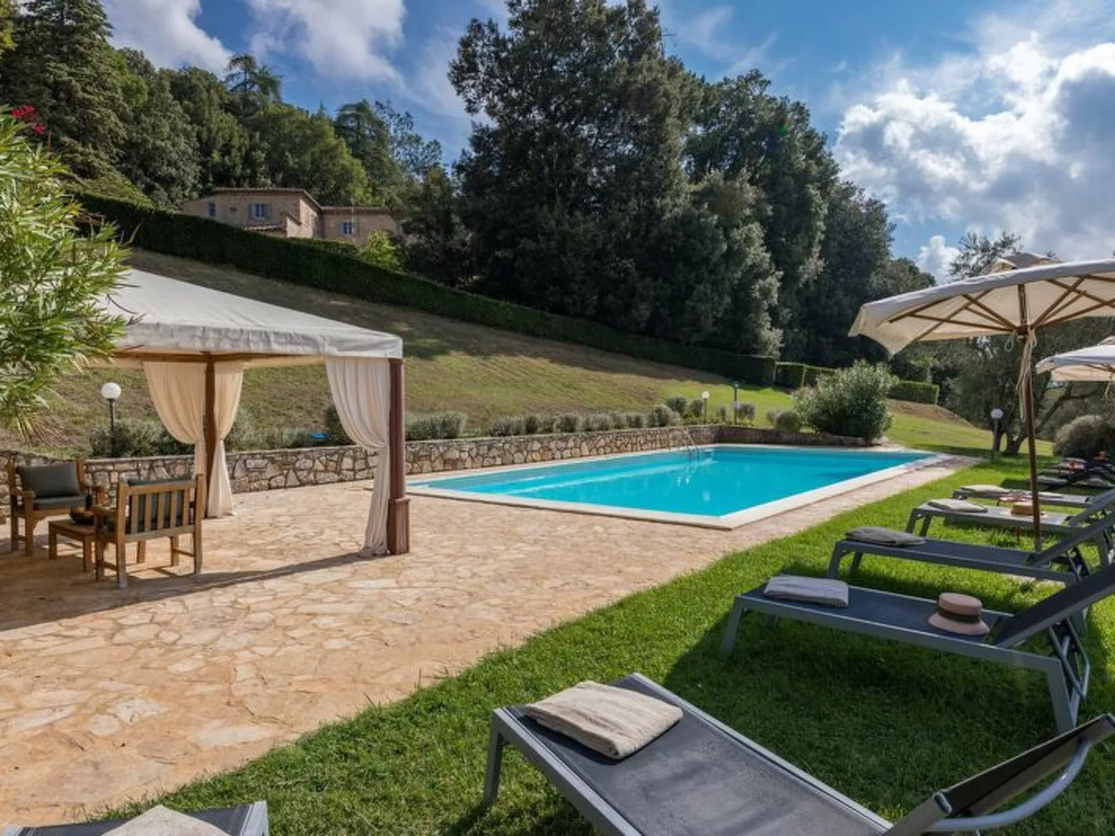 Chianti Resort - Image-tags.info