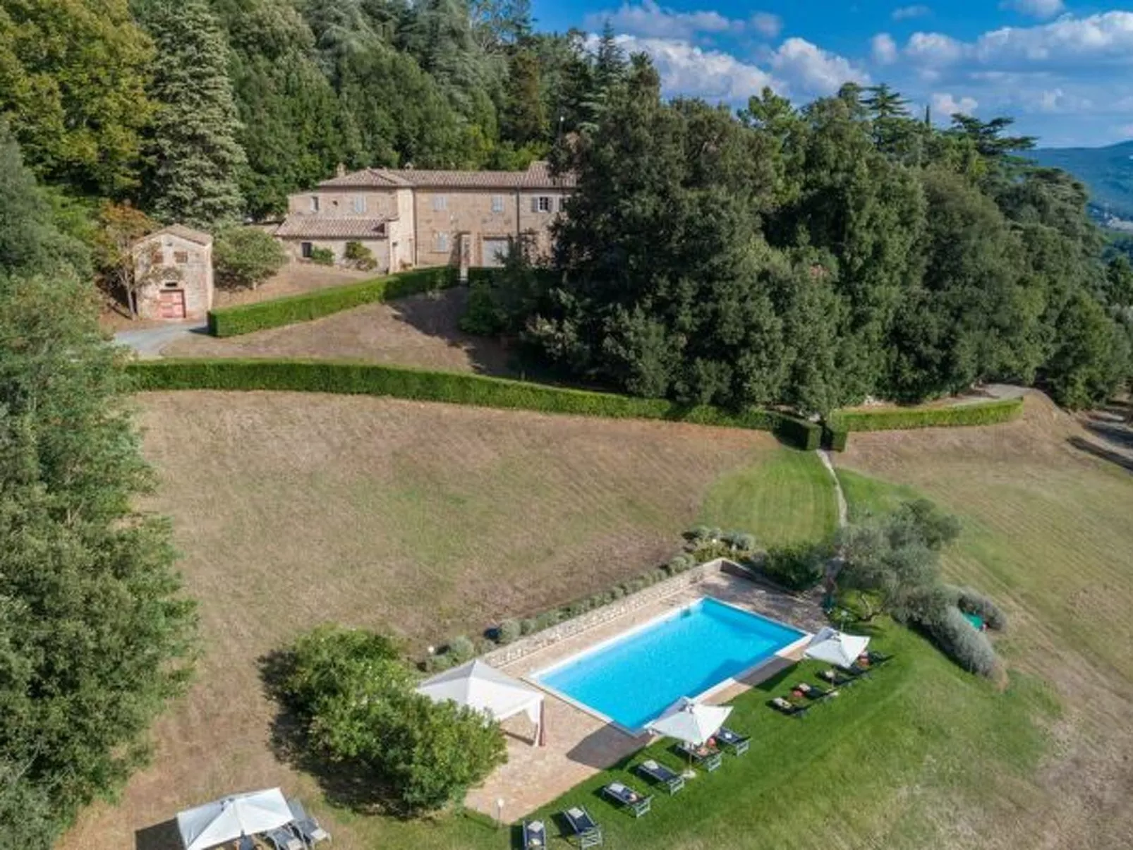 Chianti Resort - Image-tags.info