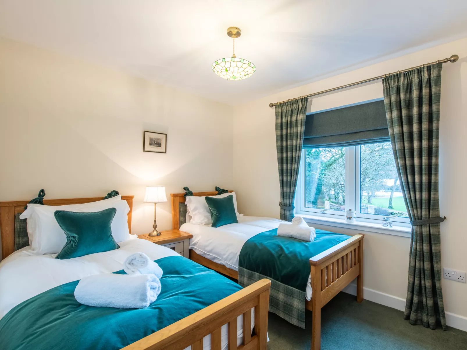 Glenmoriston Estate (2 cottages) - Binnen